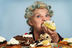 woman eating junk food